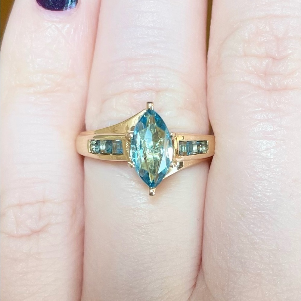 Vintage 1.35 swiss blue topaz marquis large baguette 14k solid yellow gold ring  - Picture 3 of 10